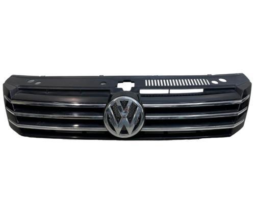 Volkswagen Grille Upper Front Passat 16-18 OEM 561.853.653.A