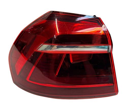 Volkswagen Tail Light Left LH Passat Rear Outer Lamp 16-19 OEM 561.945.095.P